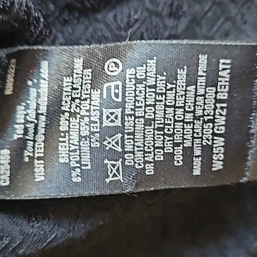 TED BAKER: black reptile print 3/4 length top - Picture 4 of 5
